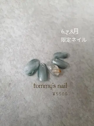 ネイル tommy's nail所属・福岡/若よもぎ蒸し 全身美容が叶うサロンのネイルデザイン