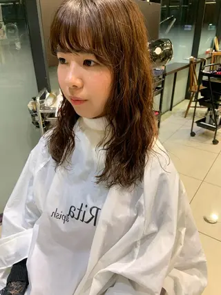 ミディアム タンバルモリパーマ 礒井メンキのヘアスタイル