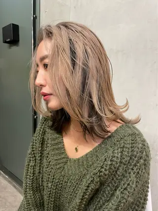 ミディアム カラー SALT WATER所属・南堀江ハイトーン ×カットMIKU🍒のヘアスタイル