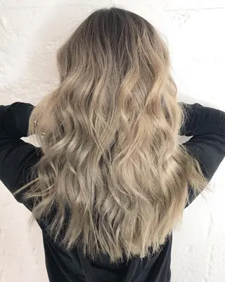 カラー レイヤーカット BLend 渋谷のヘアスタイル