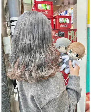 ミディアム カラー GARU-ガル-所属・TSUNO🦖 派手髪/オタク美容師のヘアスタイル