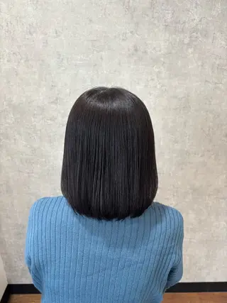 ミディアム 下山 萌華のヘアスタイル