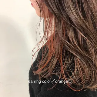 セミロング カラー GLROW haruhiのヘアスタイル