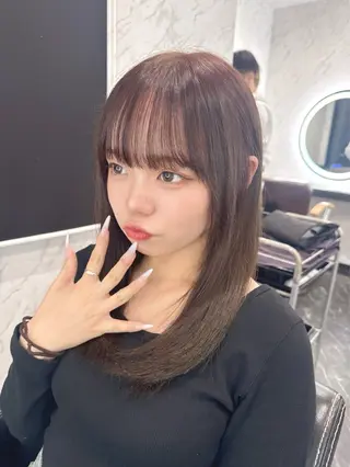 カラー 神谷 咲笑のヘアスタイル