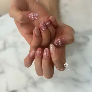 ネイル アトリエ　ミモザ所属・いまむら あかりのネイルデザイン