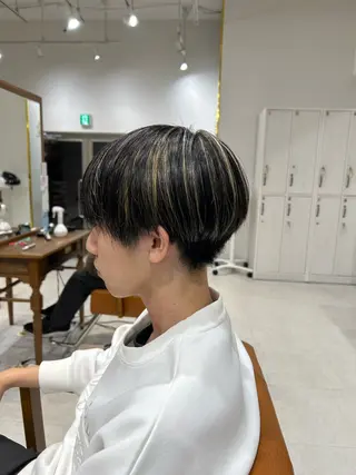 カラー メンズ 山﨑 燦人のヘアスタイル