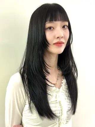 ロング PULSE yokohama所属・レイヤー |オリーブ |ヘーゼルベージュのヘアスタイル