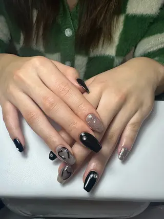 ネイル UniqueNail さとみのネイルデザイン