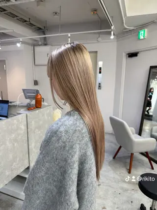 カラー 心斎橋ブリーチ特化 rikitoのヘアスタイル