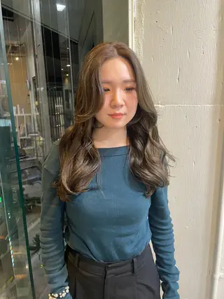 ロング カラー RIN／韓国ヘア レイヤーカットのヘアスタイル
