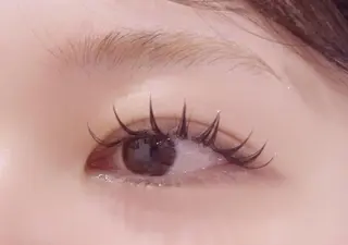 マツエク・マツパ 鈴木 桃子🌷のネイルデザイン