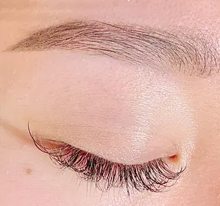 アイブロウ BEAUTY LINE 湘南台店所属・山田 藍瑠のマツエク・マツパデザイン