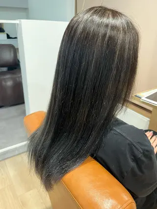 カラー 伊藤 菜々夏のヘアスタイル