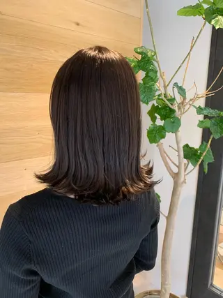 ミディアム ayano ．のヘアスタイル