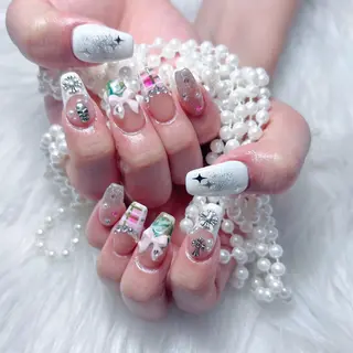 ネイル Mina🤍 愛莉🪽のネイルデザイン