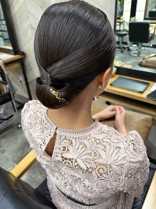 セミロング ヘアアレンジ 飯塚 沙衣のヘアスタイル