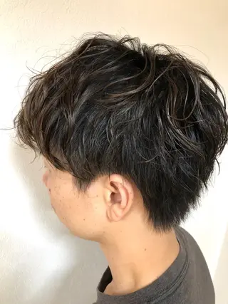 ショート メンズ うる艶レイヤーカット hinakoのヘアスタイル