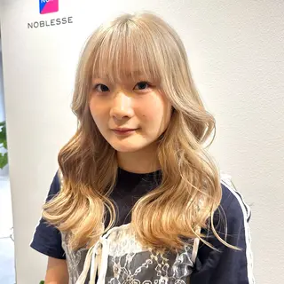 ロング カラー ハイトーン/ウルフ/ レイヤー/Asukaのヘアスタイル