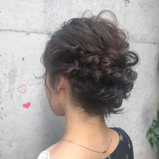 ミディアム カラー パーマ ヘアアレンジ apish aoyama所属・武 愛子の眉毛・アイブロウイメージ