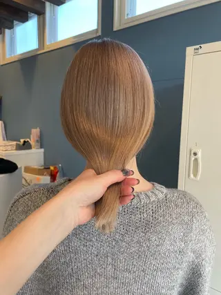 セミロング Plus lib 伊東 美咲のヘアスタイル