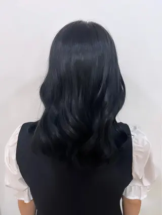 カラー 🎀艶カラー/ヘアメ しおり🎀のヘアスタイル
