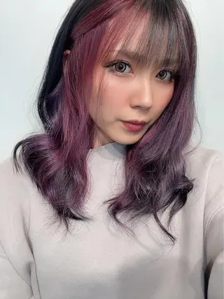 ミディアム カラー 西口徒歩20秒　寒色 カラーミディアムヘアのヘアスタイル