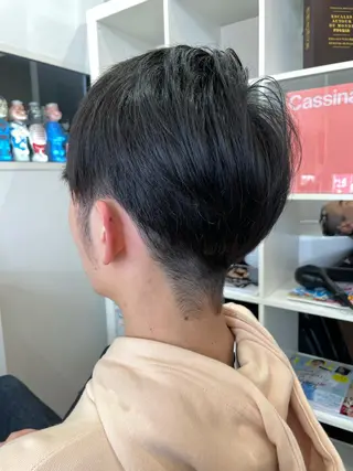 ショート SHINYA シンヤヘアーズのヘアスタイル