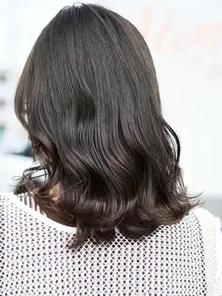 セミロング カラー 【Atem 大町店】 永森　優里花のヘアスタイル