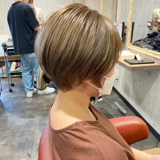 ショート カラー ミモリ ユウタのヘアスタイル