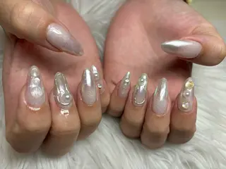 ネイル SOARE🤍 🤍のネイルデザイン