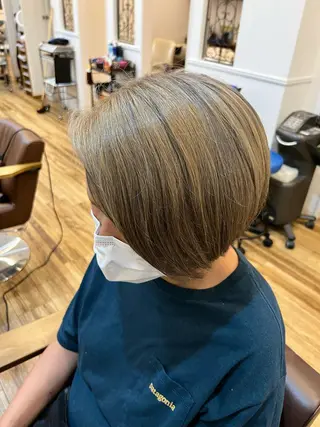 ミディアム カラー 美容室Class所属・🐰ハイトーンカラー 畠山　渡🐰のヘアスタイル