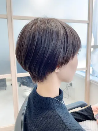 ショート 透明感カラー 山中のヘアスタイル
