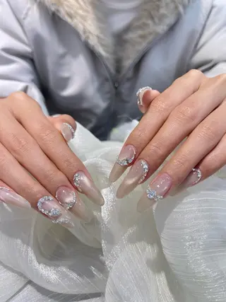 ネイル Elia Nail Salon池袋西口店所属・Saur Nailのネイルデザイン