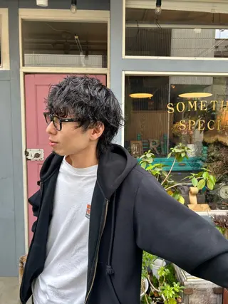 パーマ メンズ BRITS 渡辺 菜々子のヘアスタイル