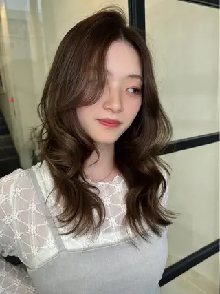 セミロング fudge所属・MaisonHALU 松浦光咲のヘアスタイル