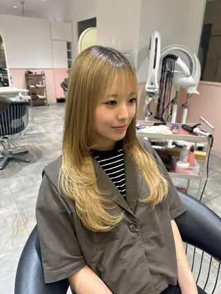 ロング La Bless所属・La Bless 難波 Manakaのヘアスタイル