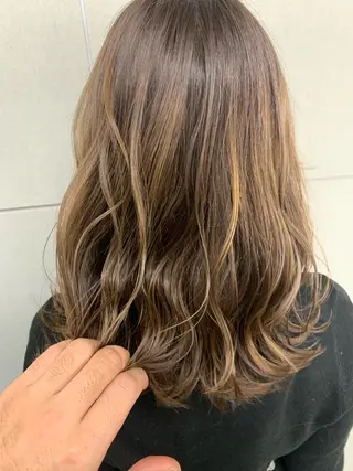 ミディアム カラー Silk-lei【銀座店】所属・銀座/美髪縮毛矯正 /髪質改善/山本翔華のヘアスタイル