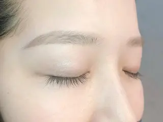 アイブロウ eyelist 🌼 Mahoのマツエク・マツパデザイン