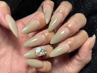 ネイル ✴︎ Delightのネイルデザイン