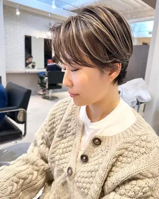 ショート カラー ノアヘアデザイン町田店所属・似合わせ特化 國吉真弥のヘアスタイル