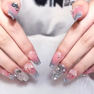 ネイル yu ri 🌹のネイルデザイン