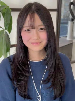 ロング LUCK 本厚木店のヘアスタイル