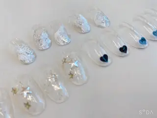 ネイル 【尾下】 ロイヤル•セラピストのネイルデザイン