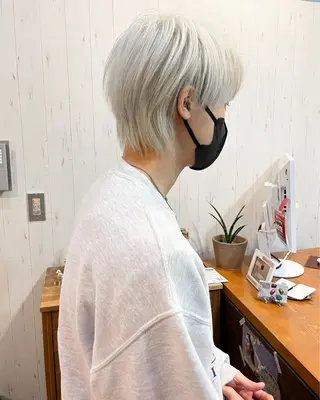 ショート カラー メンズ 牧原歩夢/レイヤー /ウルフ/ブリーチのヘアスタイル