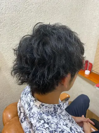 パーマ メンズ 藤野 陵平のヘアスタイル