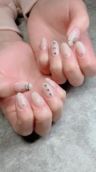 ネイル haleyume所属・shino🌟 痛ネイルのネイルデザイン