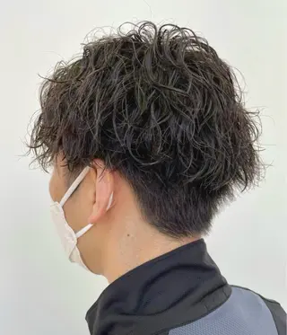 カラー メンズ パーマ特化美容師 ‪✂︎‬ ユージのヘアスタイル