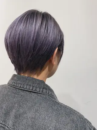 カラー nuu所属・💜ショート💜 ウルフ、ボブ二色亜美のヘアスタイル