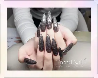 ロング トレンド ネイル スタジオのネイルデザイン