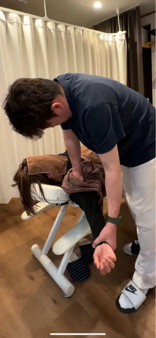 たかし整骨院所属・こん たかしのエステ・リラクイメージ